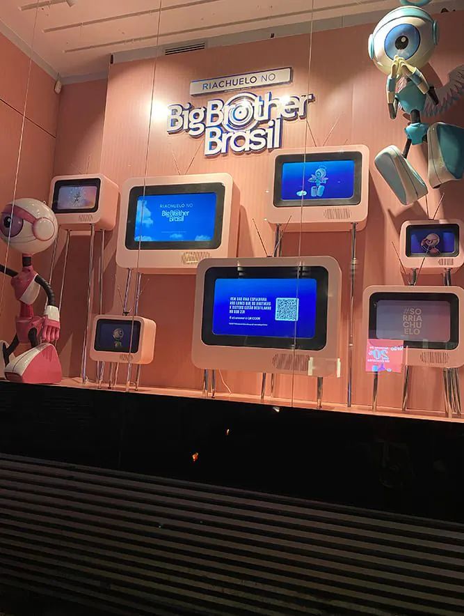 arttank-slide-home-13