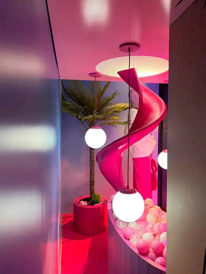 arttank-slide-home-17